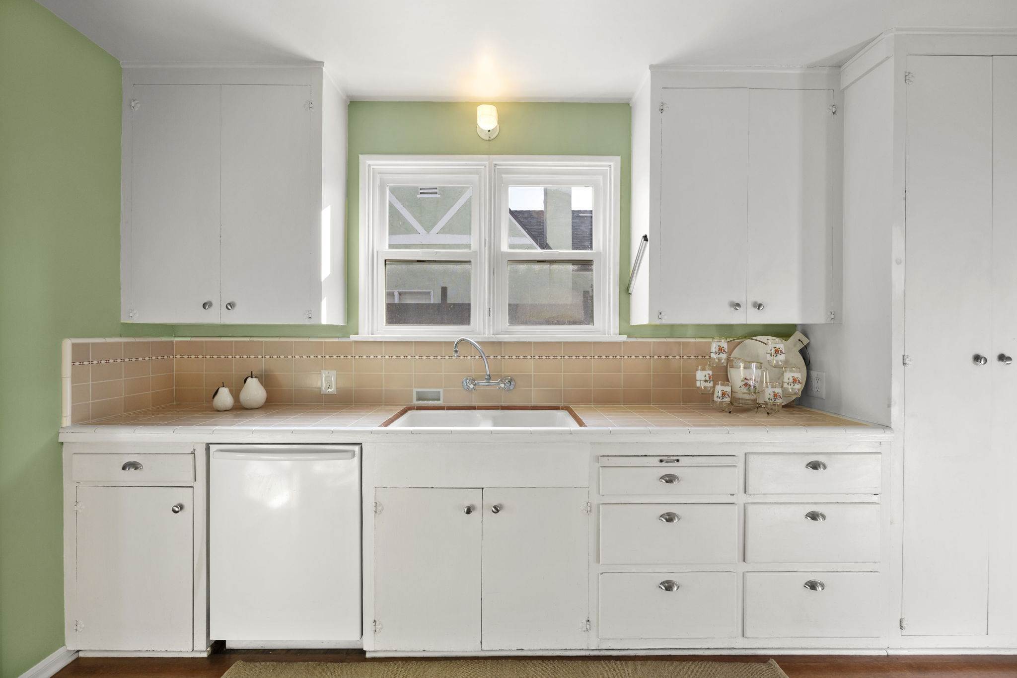 153 San Clemente Street, Ventura, CA 93001