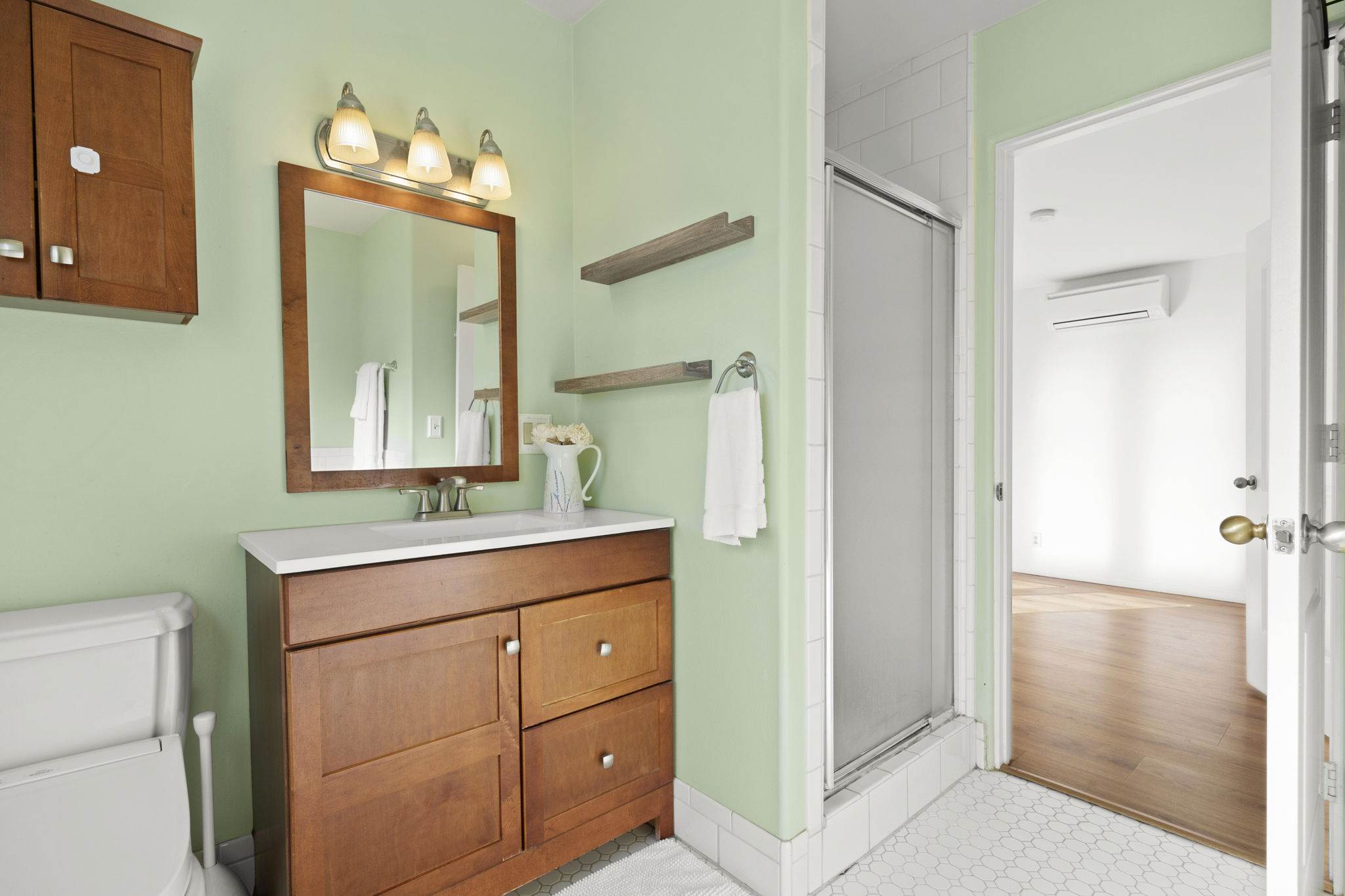 153 San Clemente Street, Ventura, CA 93001