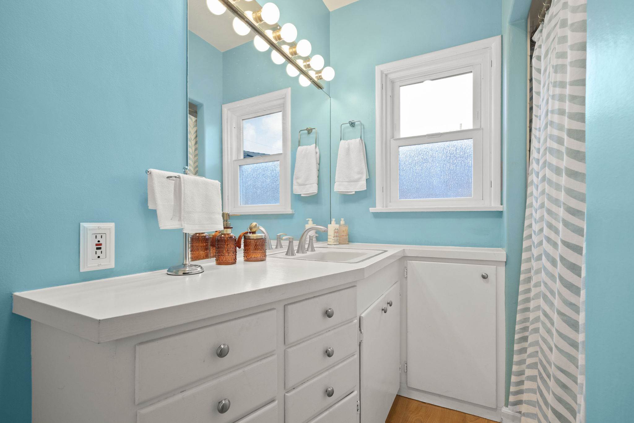 153 San Clemente Street, Ventura, CA 93001