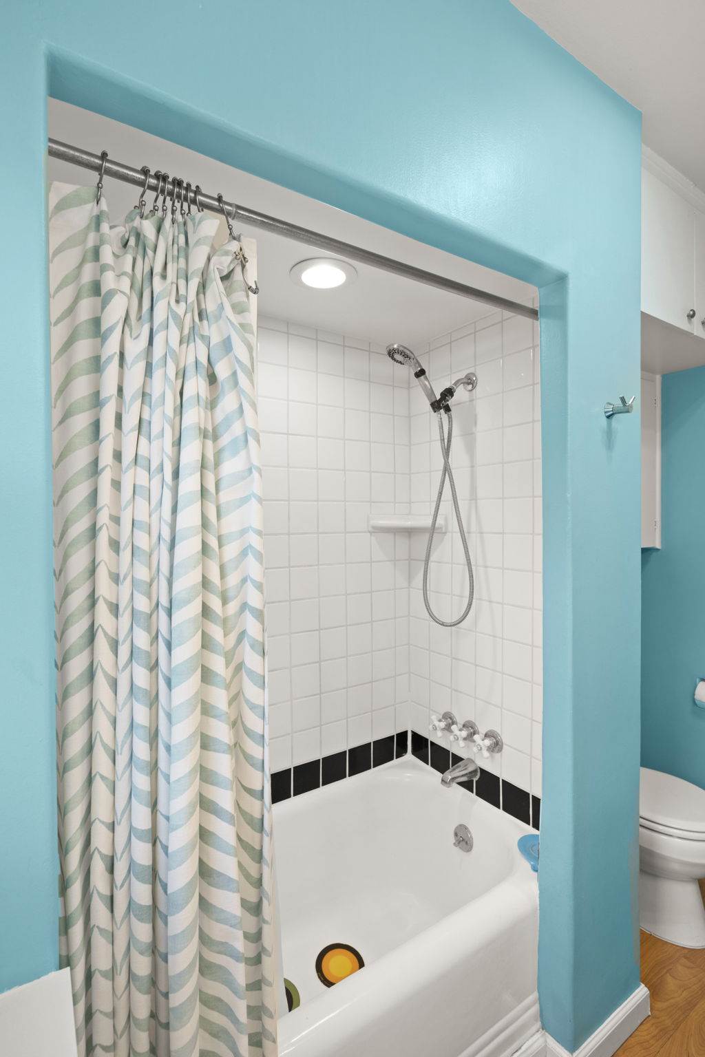 153 San Clemente Street, Ventura, CA 93001