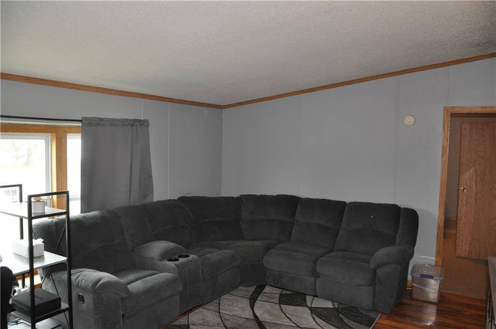 907 E Broadway Street, Blair, WI 54616