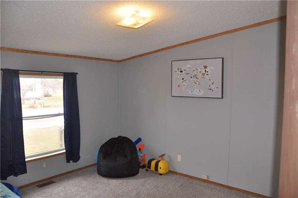 907 E Broadway Street, Blair, WI 54616