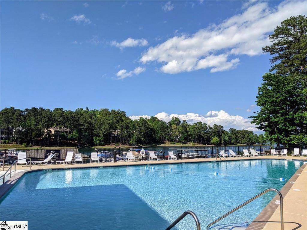 2 Straits, Salem, SC 29676