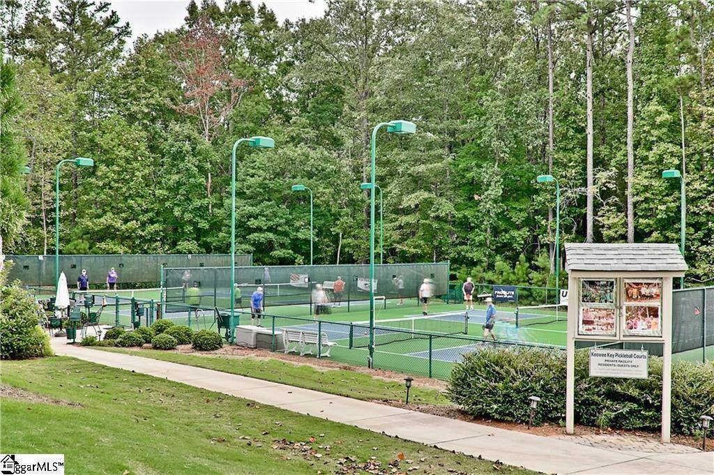 2 Straits, Salem, SC 29676