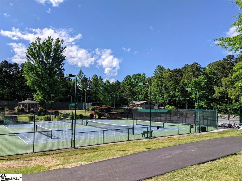 2 Straits, Salem, SC 29676