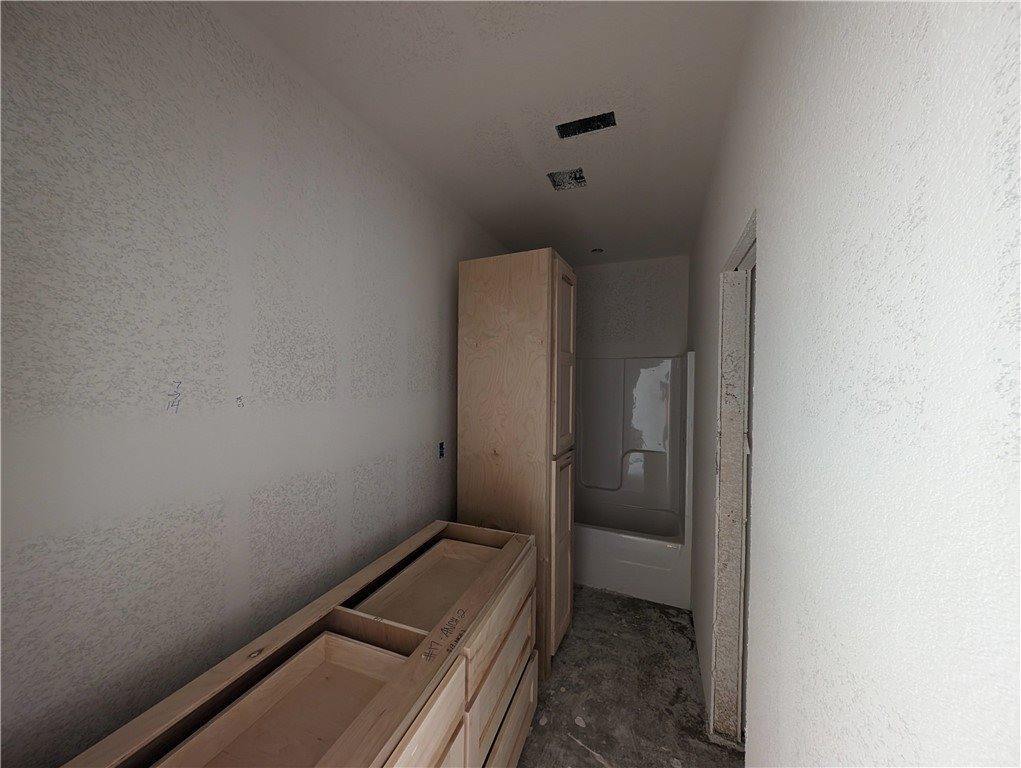 2 Anchinleck Circle, Bella Vista, AR 72715