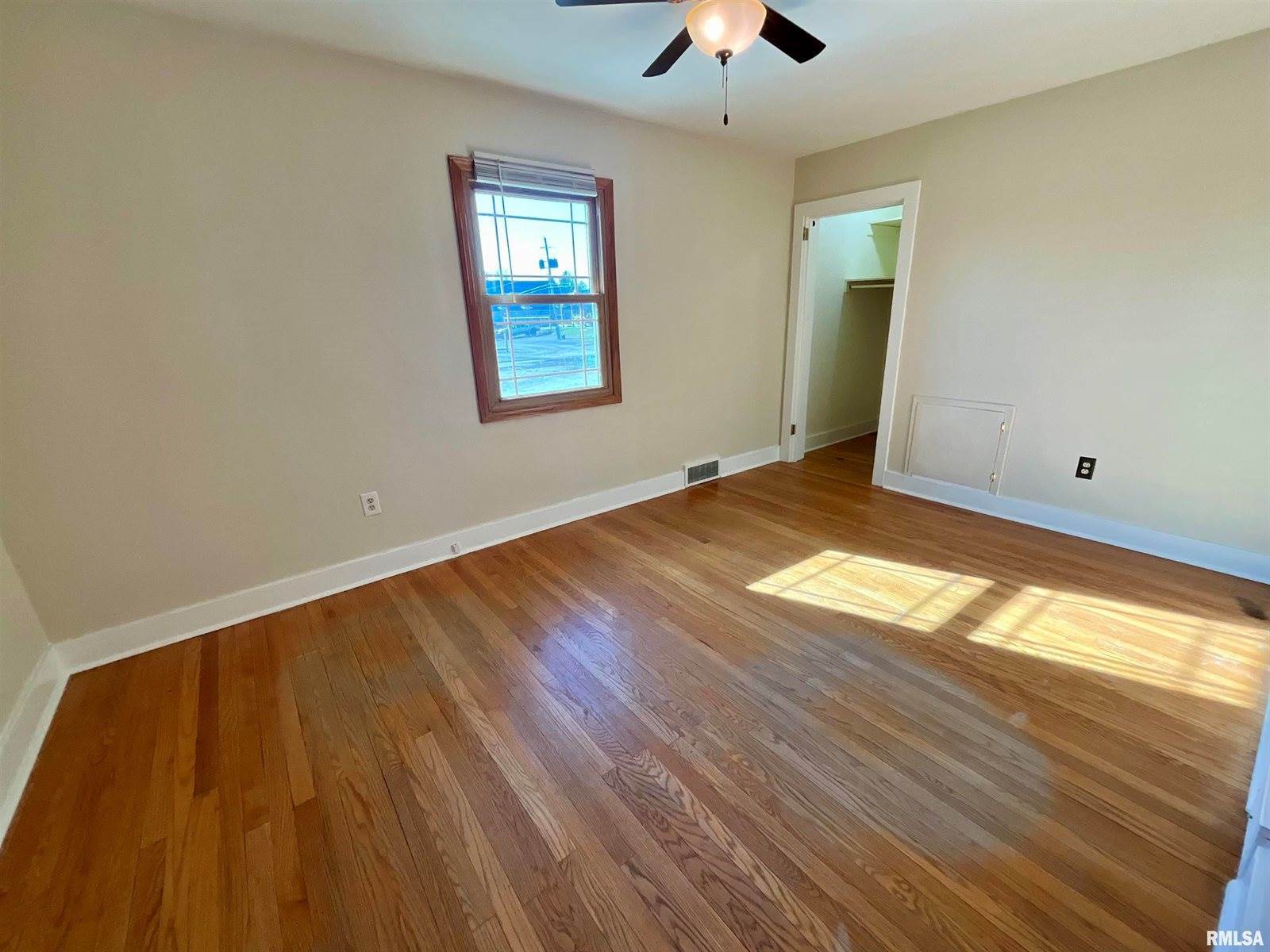 701 1ST Street, Colona, IL 61241