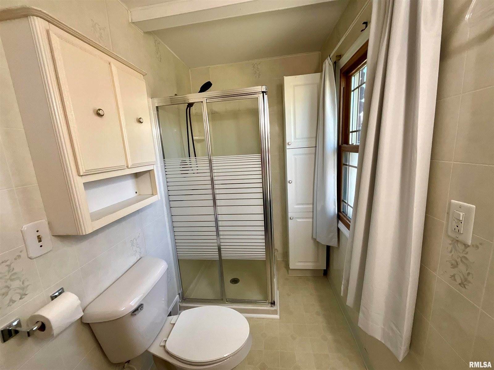 701 1ST Street, Colona, IL 61241