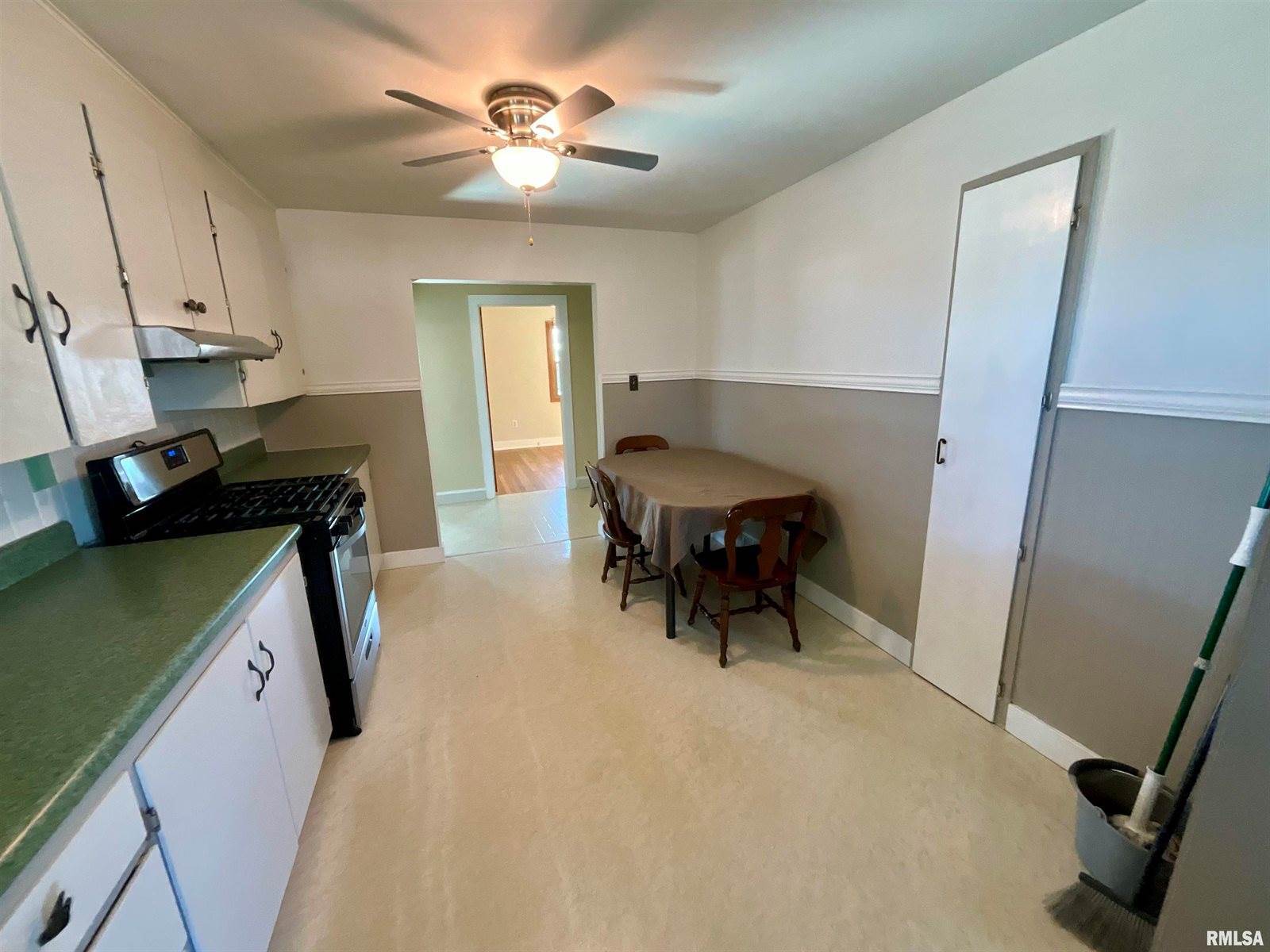 701 1ST Street, Colona, IL 61241