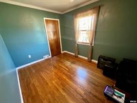 701 1ST Street, Colona, IL 61241