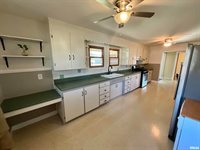 701 1ST Street, Colona, IL 61241