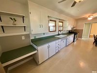 701 1ST Street, Colona, IL 61241