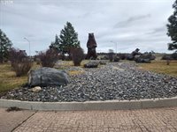 2200 SE Clover Ln, Madras, OR 97741