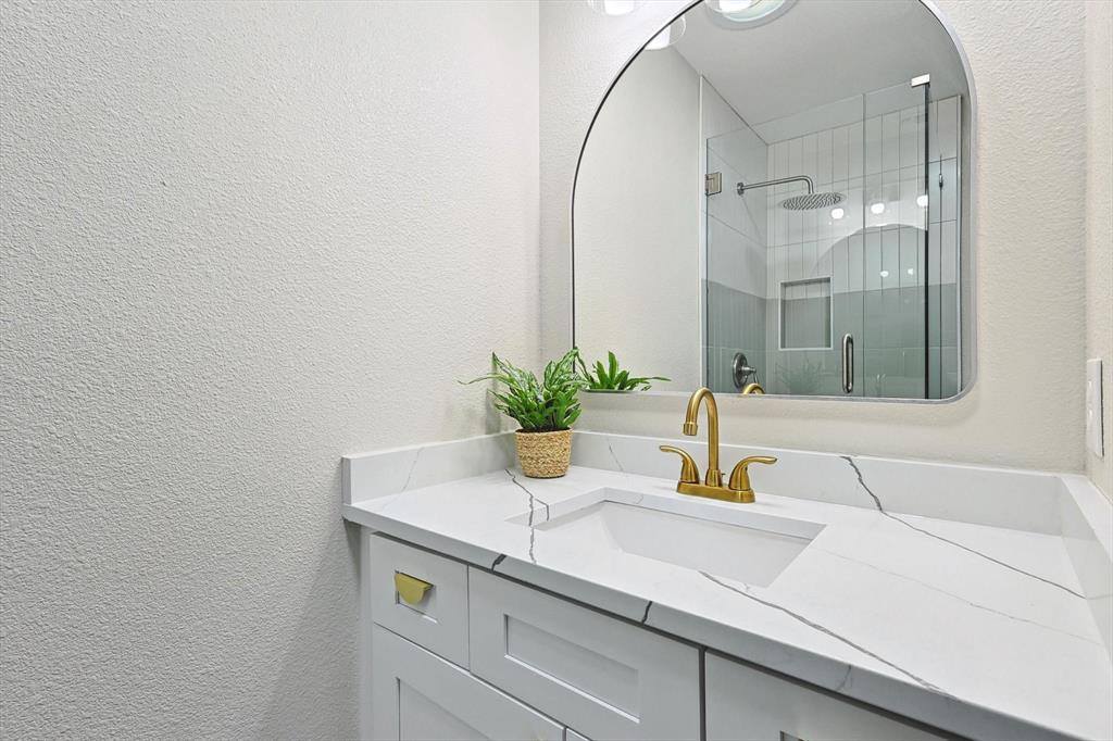 2929 Duff Drive, Arlington, TX 76013