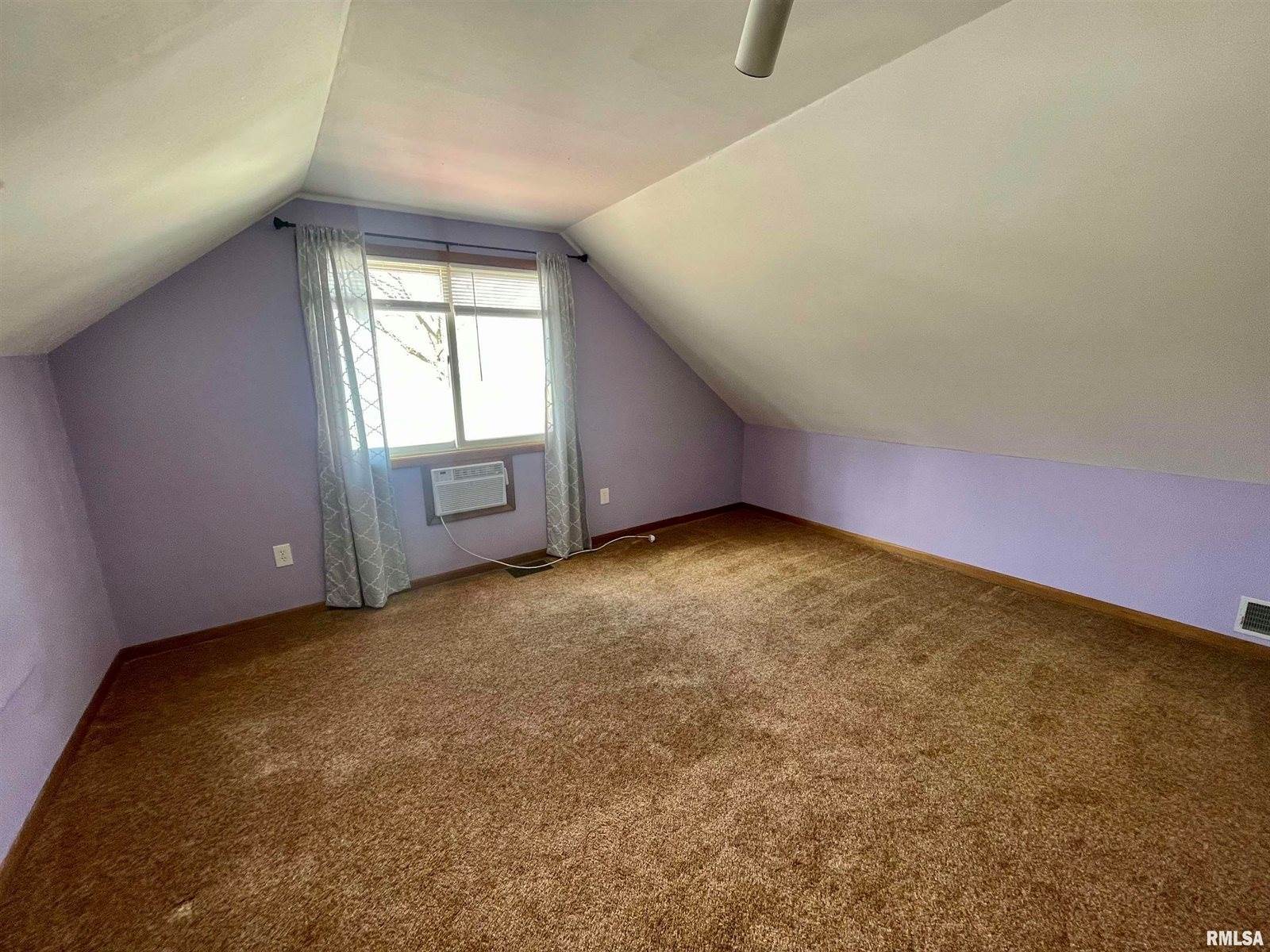 223 East South Street, Geneseo, IL 61254