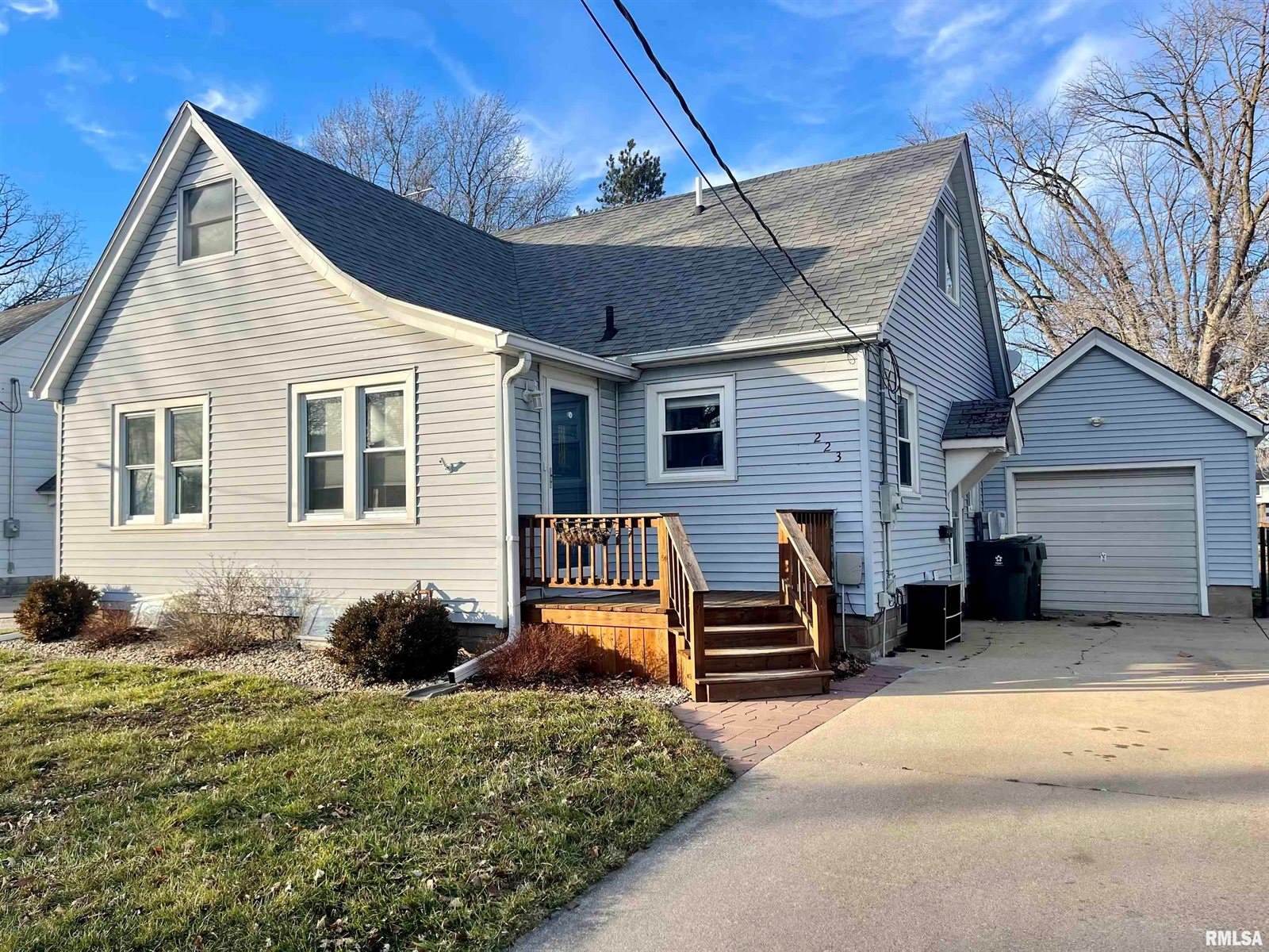 223 East South Street, Geneseo, IL 61254