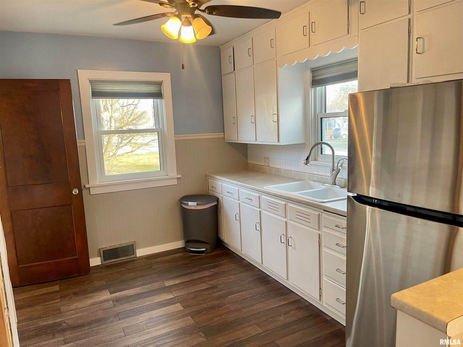 223 East South Street, Geneseo, IL 61254