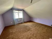 223 East South Street, Geneseo, IL 61254