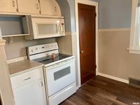 223 East South Street, Geneseo, IL 61254