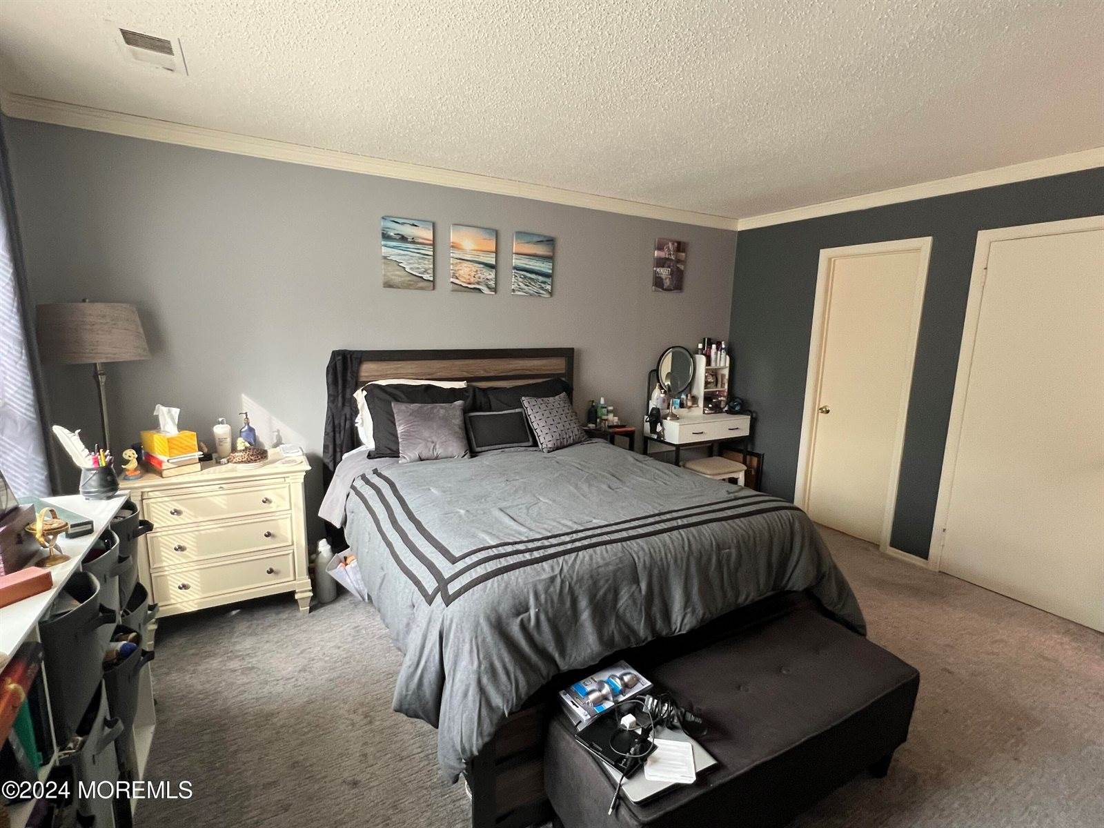 38 Frontier Way, Tinton Falls, NJ 07753