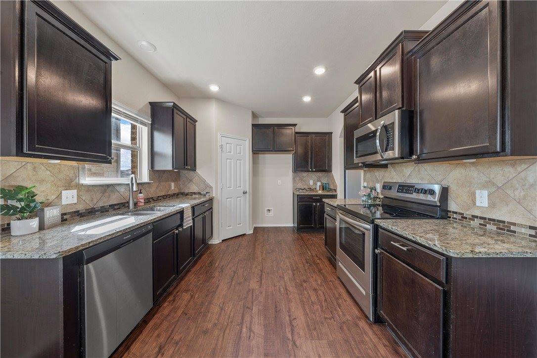 3208 Keathley Drive, Lorena, TX 76655