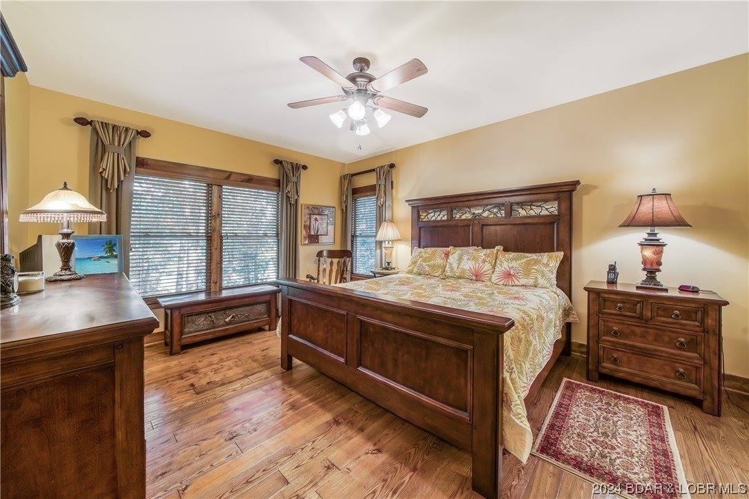 581 Cinnamon Ridge Road, Sunrise Beach, MO 65079