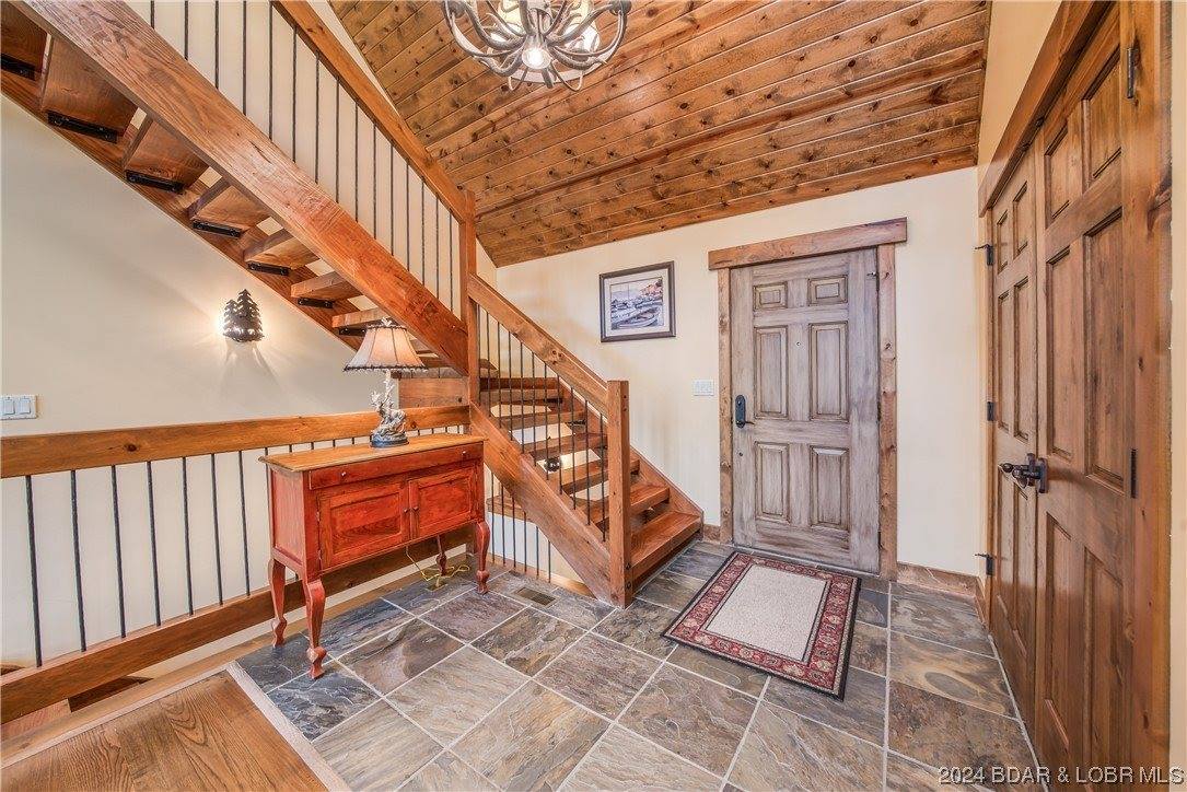 581 Cinnamon Ridge Road, Sunrise Beach, MO 65079