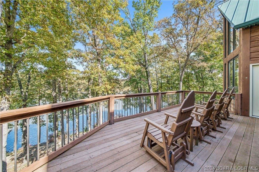 581 Cinnamon Ridge Road, Sunrise Beach, MO 65079