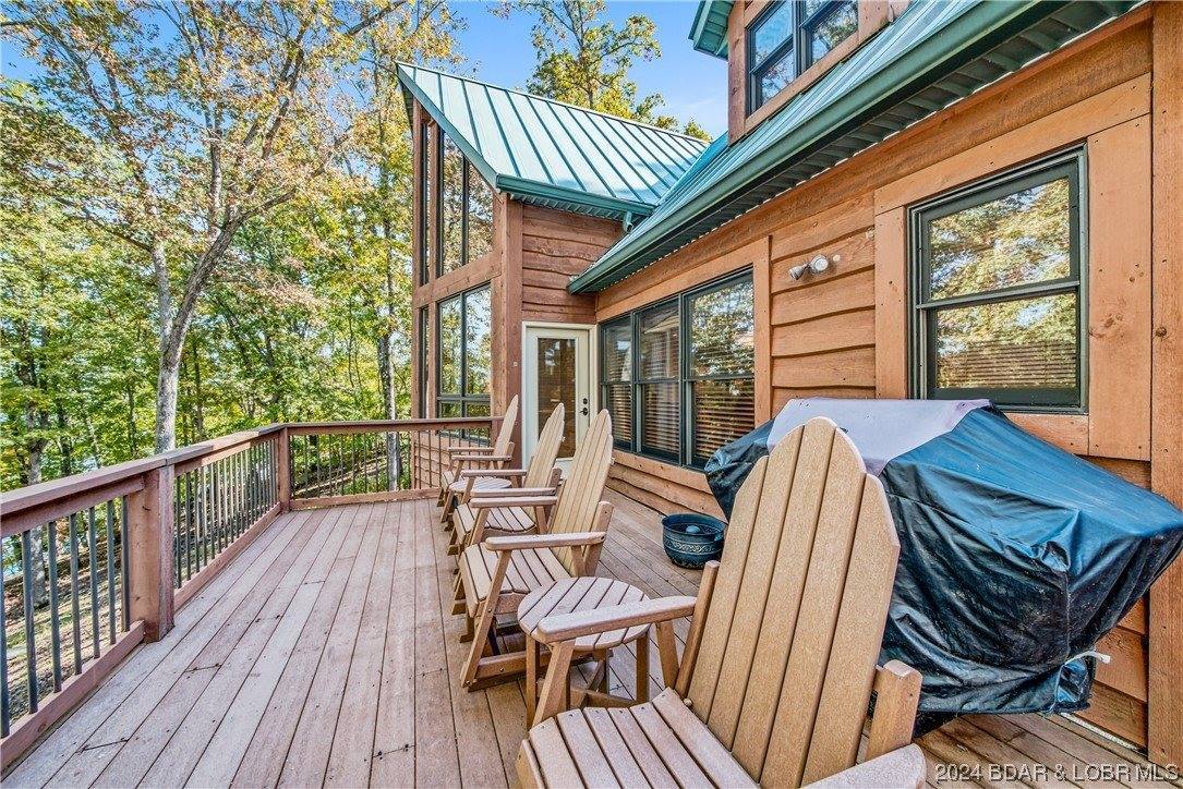 581 Cinnamon Ridge Road, Sunrise Beach, MO 65079