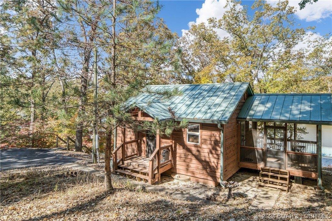 581 Cinnamon Ridge Road, Sunrise Beach, MO 65079