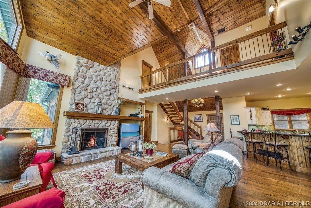 581 Cinnamon Ridge Road, Sunrise Beach, MO 65079