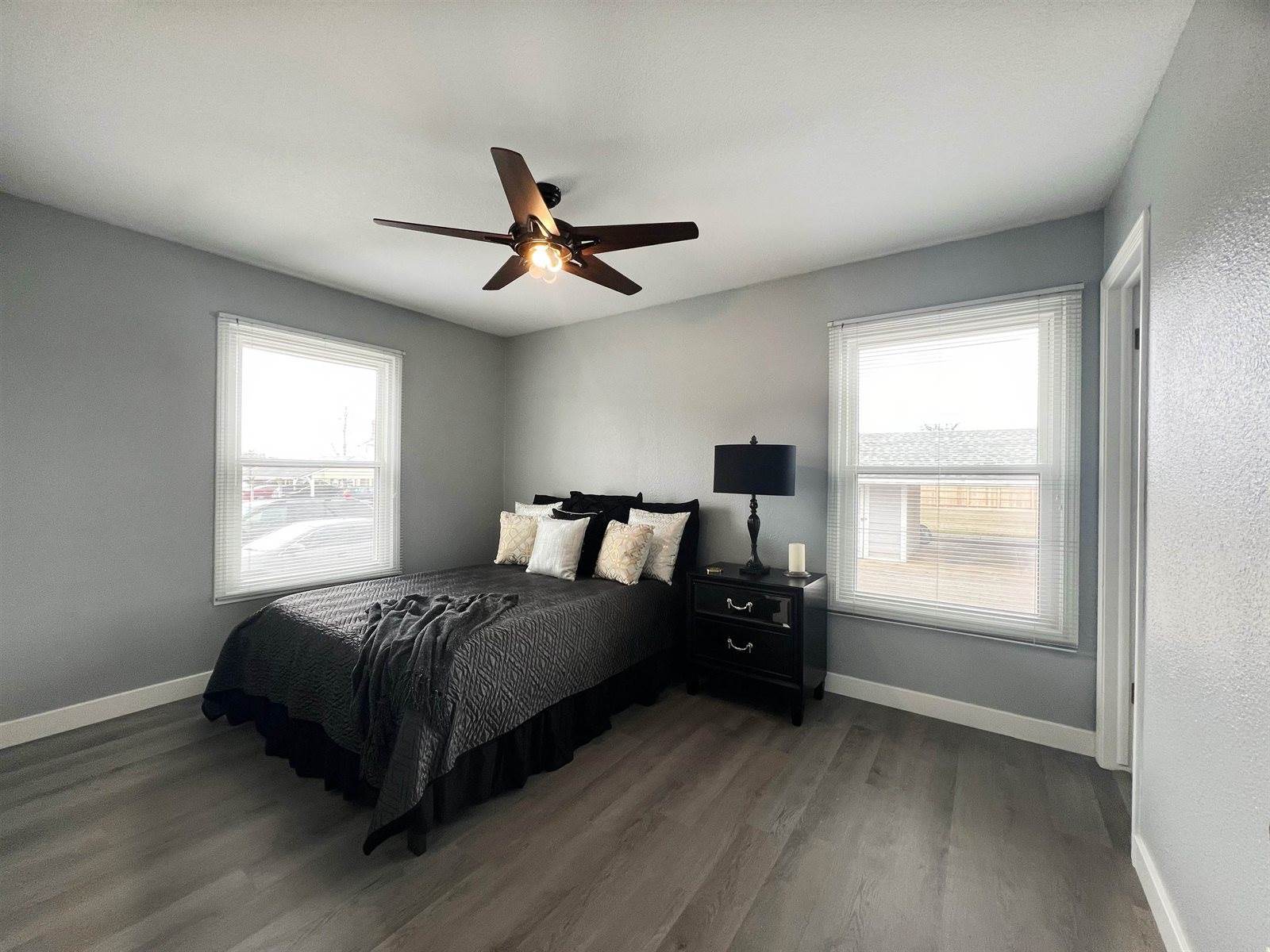 1717 S Cypress St Apt 212, Wichita, KS 67207