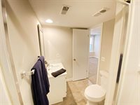 1717 S Cypress St Apt 212, Wichita, KS 67207