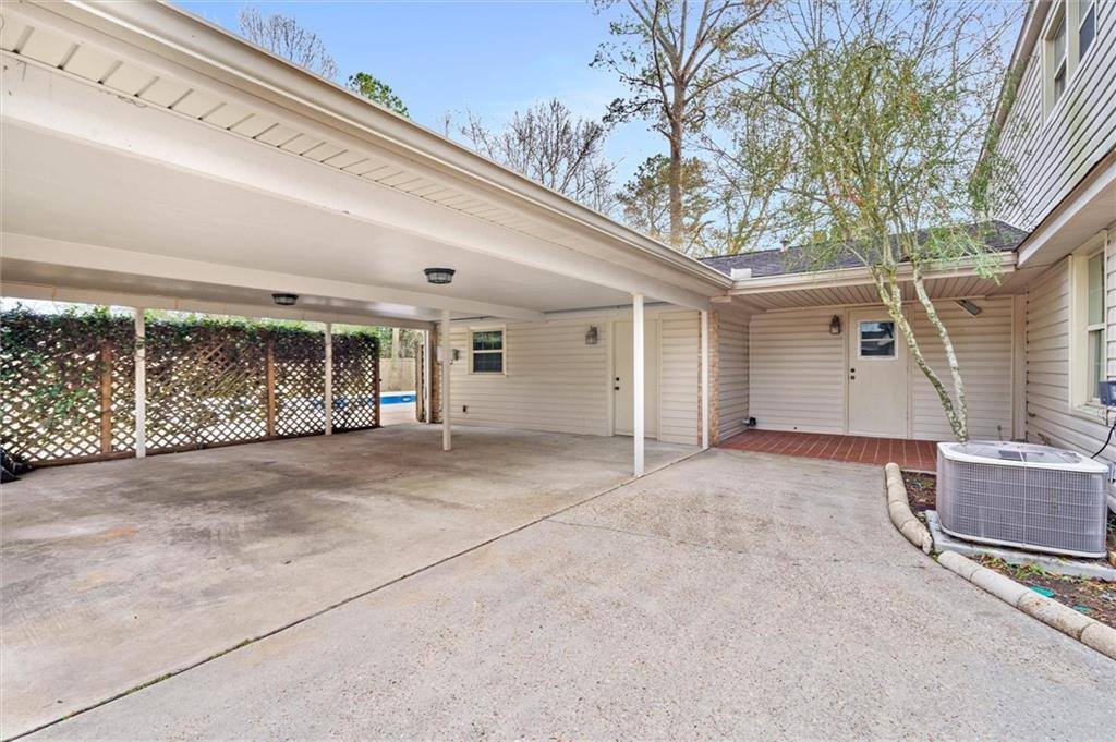 563 Richardson Drive East, Mobile, AL 36606