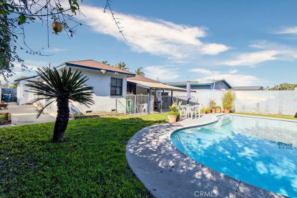 818 Sandia Avenue, La Puente, CA 91746