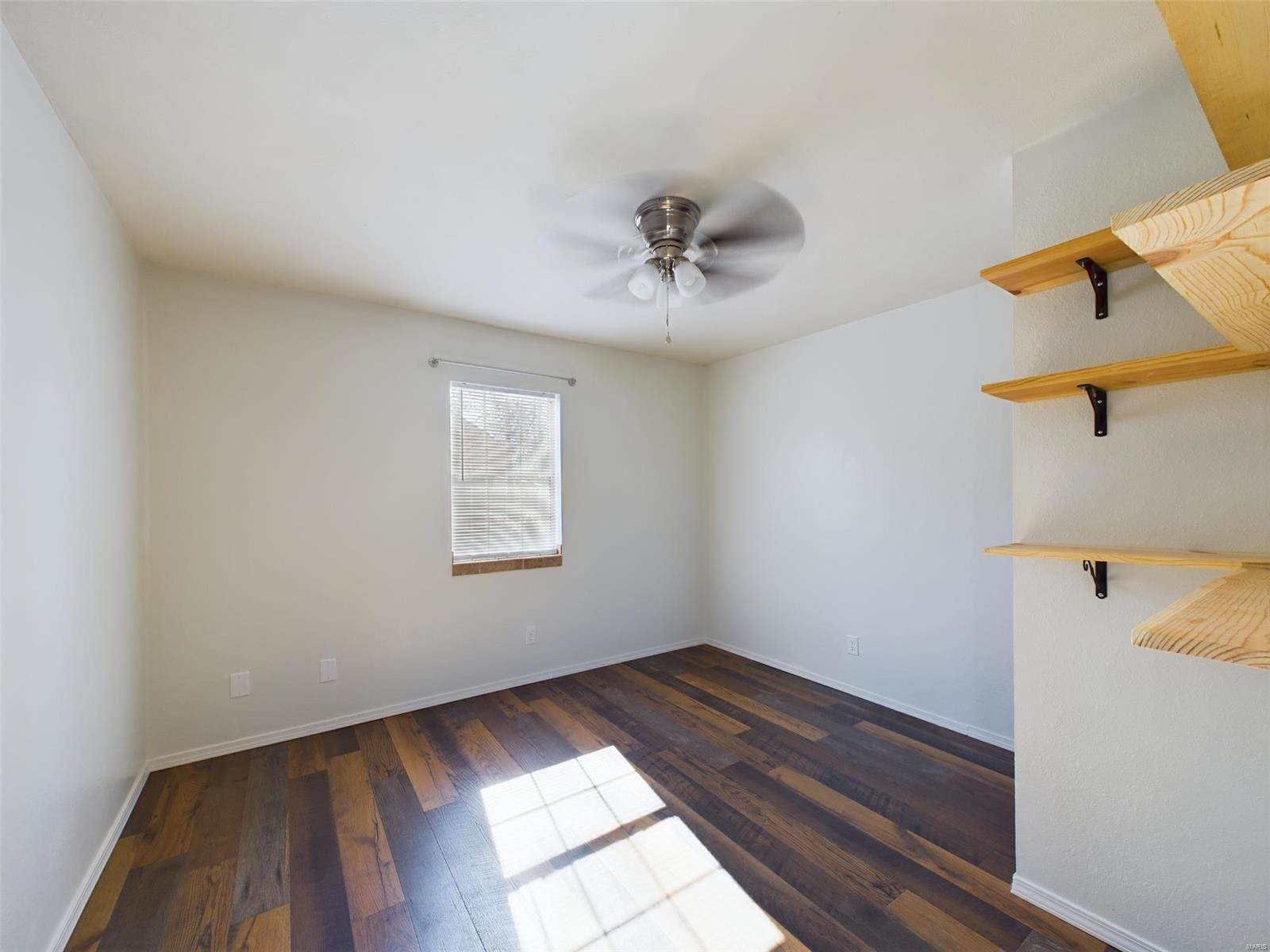 14290 Torpedo Drive, Saint Robert, MO 65584