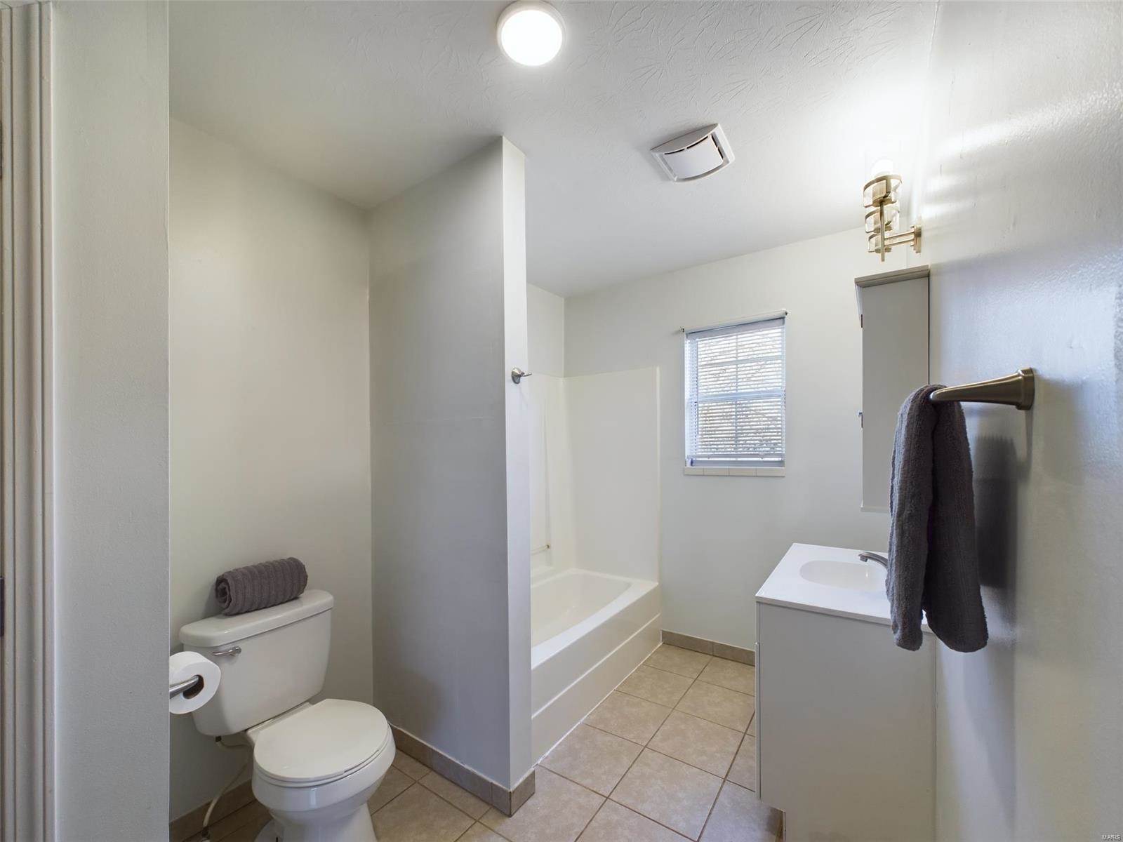 14290 Torpedo Drive, Saint Robert, MO 65584