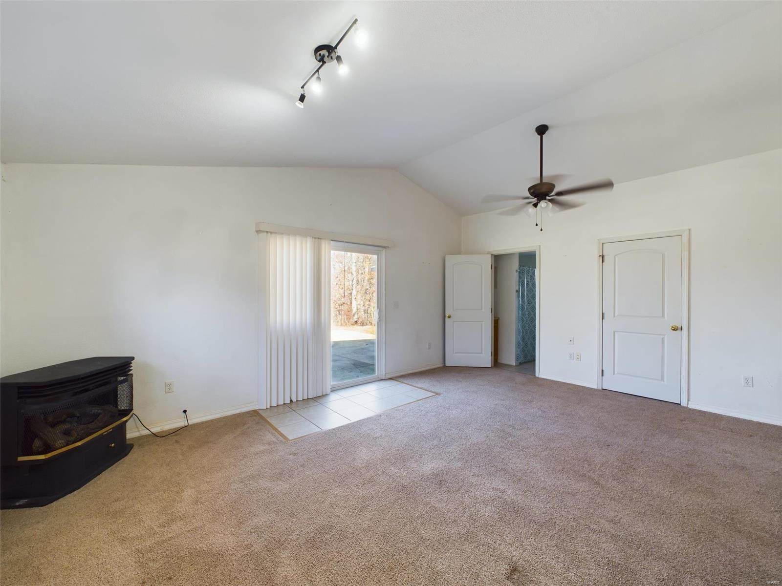 14290 Torpedo Drive, Saint Robert, MO 65584