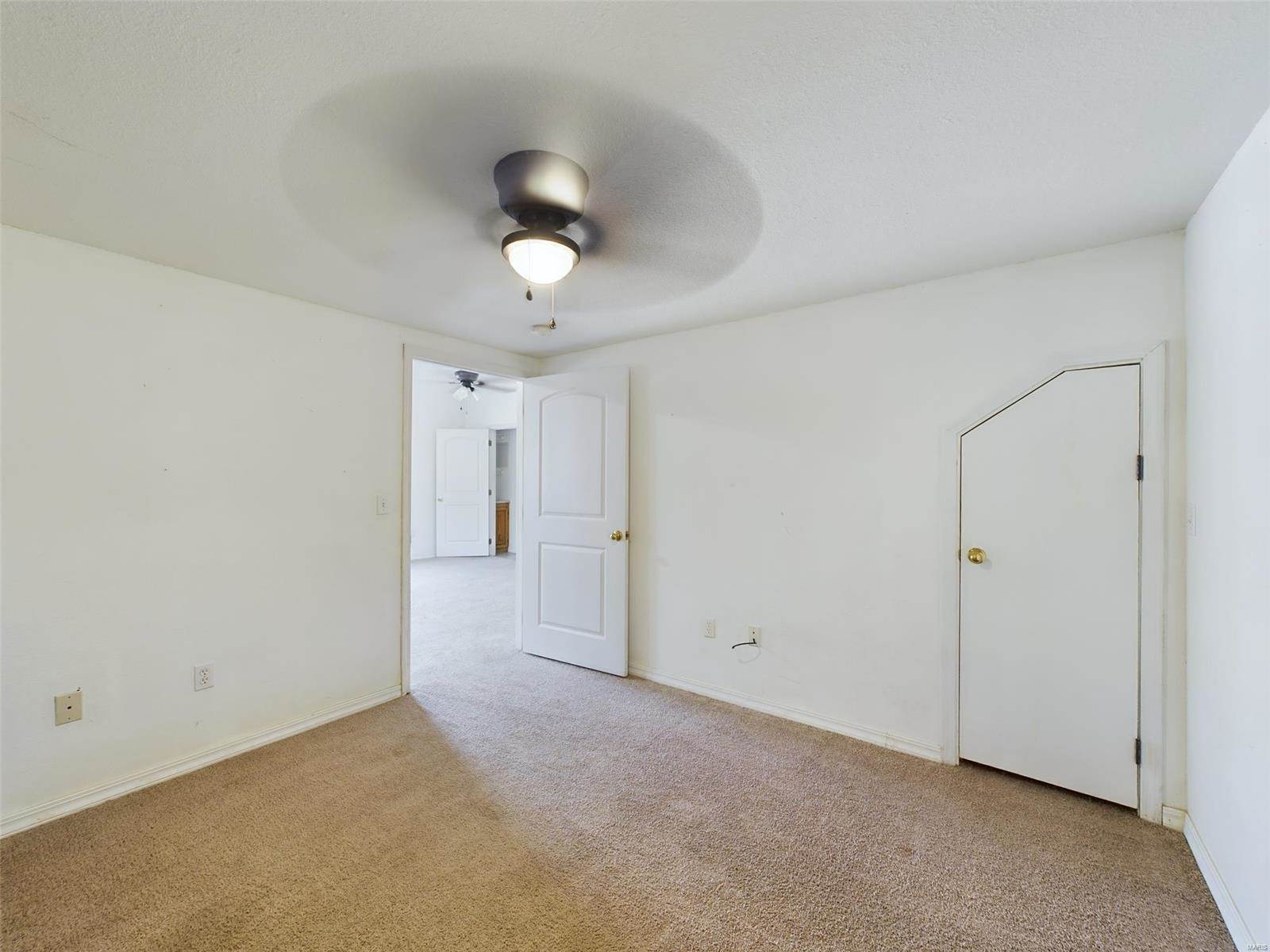 14290 Torpedo Drive, Saint Robert, MO 65584