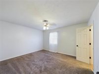 14290 Torpedo Drive, Saint Robert, MO 65584