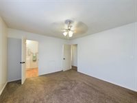 14290 Torpedo Drive, Saint Robert, MO 65584