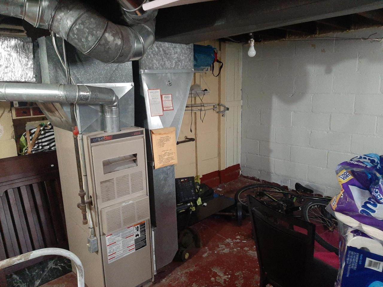 2416 S 20th STREET, Milwaukee, WI 53215