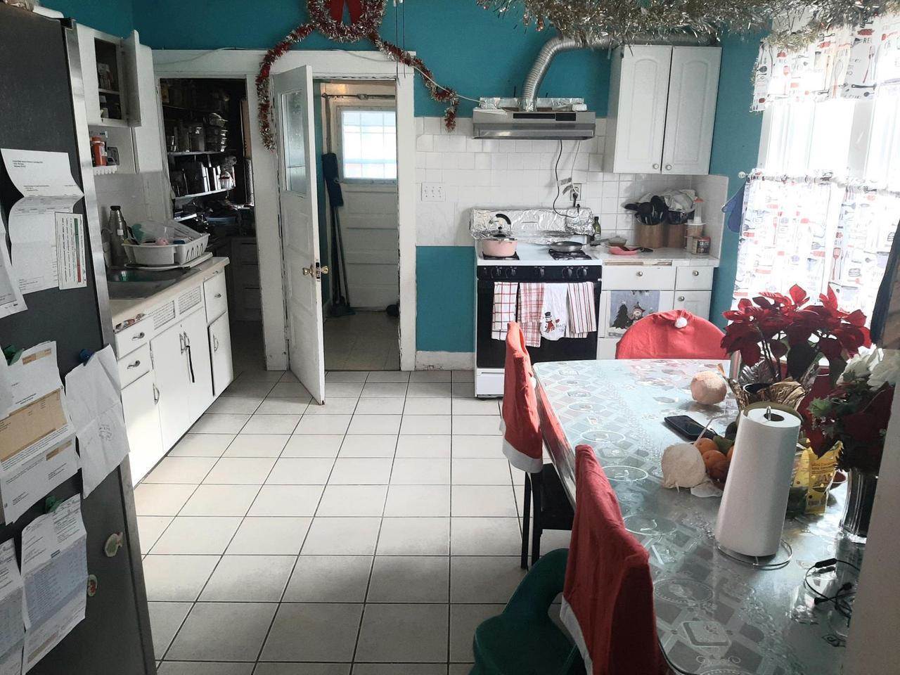 2416 S 20th STREET, Milwaukee, WI 53215