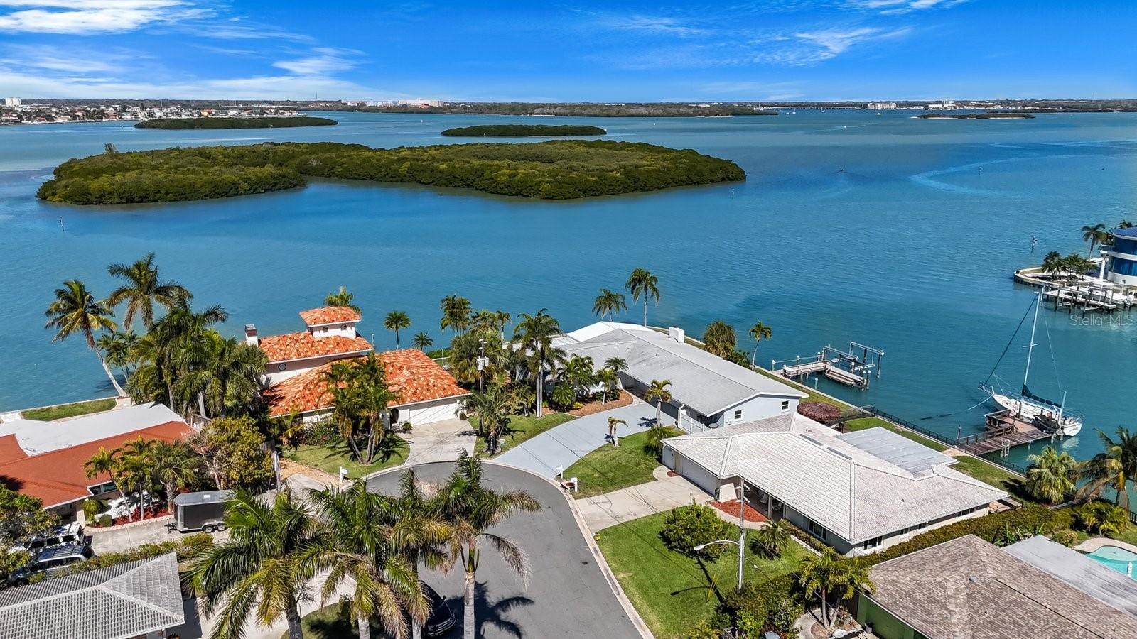 12555 4TH Street East, Treasure Island, FL 33706