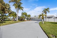 12555 4TH Street East, Treasure Island, FL 33706