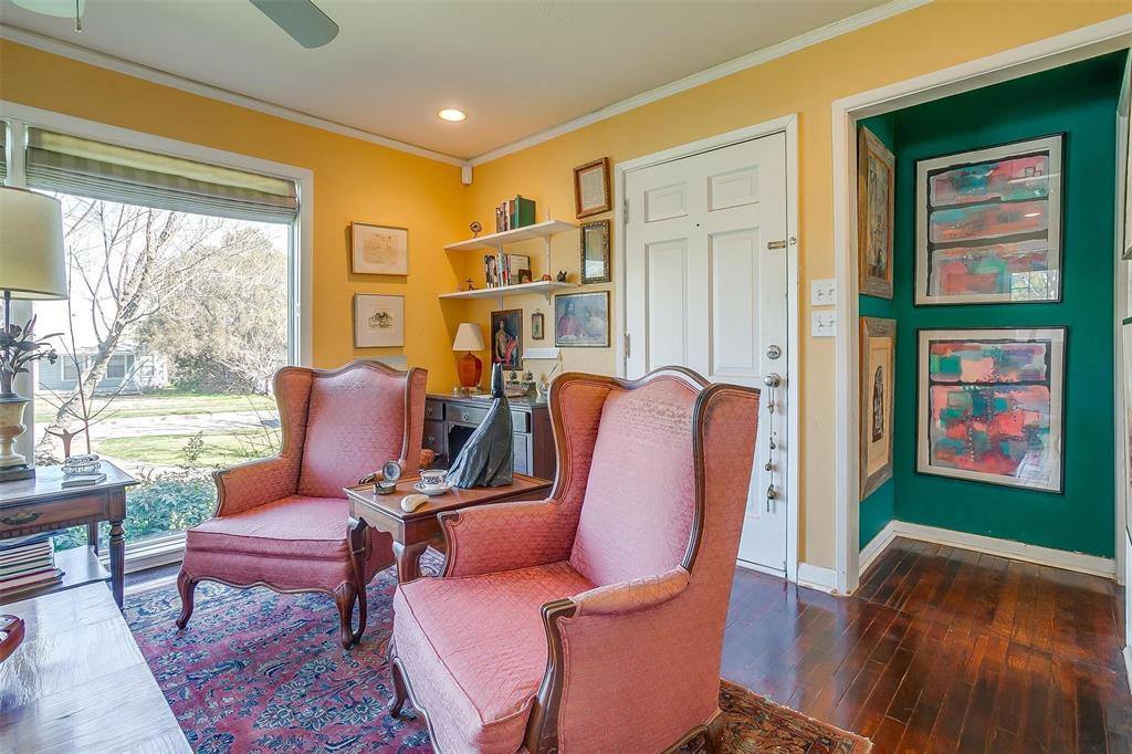 3700 Ellsmere Court, Fort Worth, TX 76103