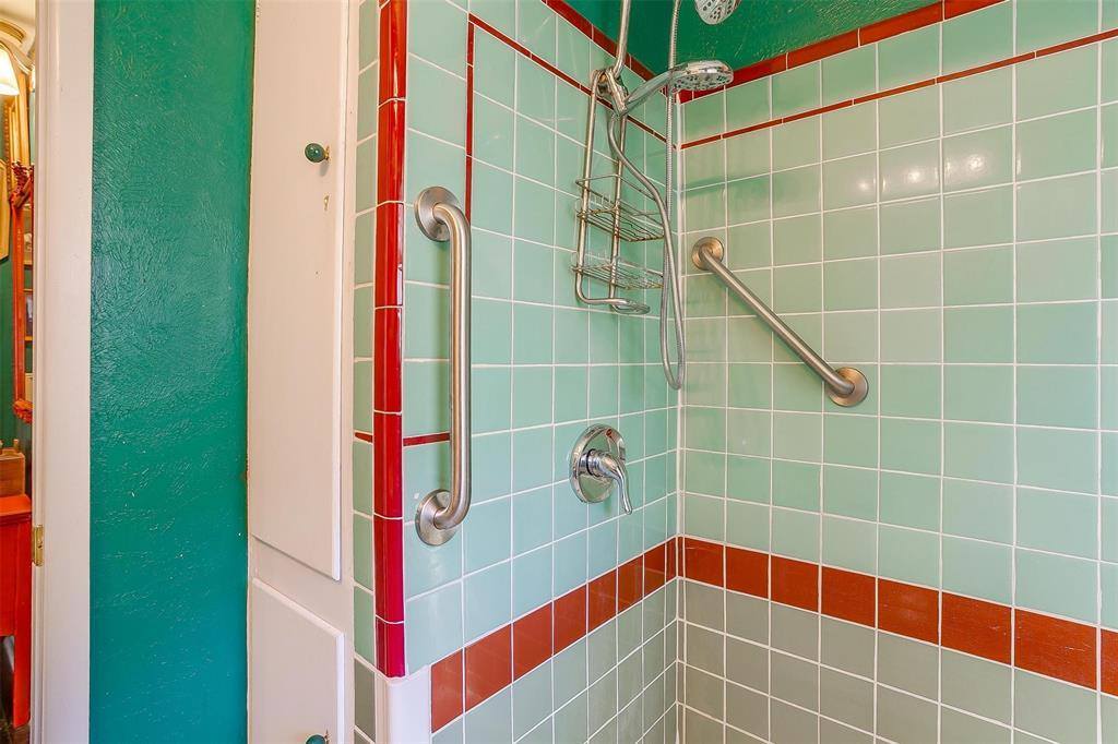 3700 Ellsmere Court, Fort Worth, TX 76103