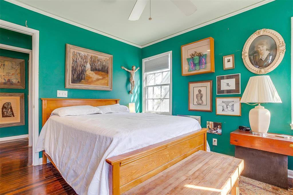 3700 Ellsmere Court, Fort Worth, TX 76103