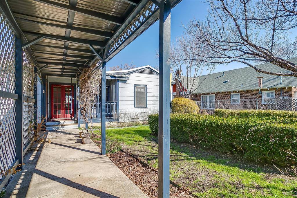 3700 Ellsmere Court, Fort Worth, TX 76103