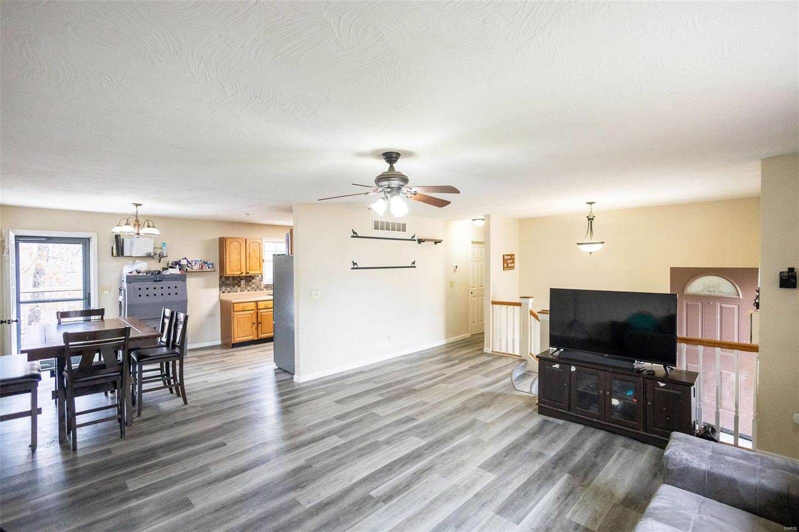 15400 Triangle Lane, Saint Robert, MO 65584